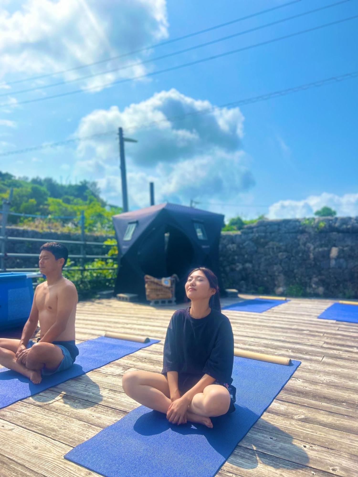 Totono House 満天の星空 テントサウナ Bbq 元有形文化財を1棟貸切 浜比嘉島 Country house